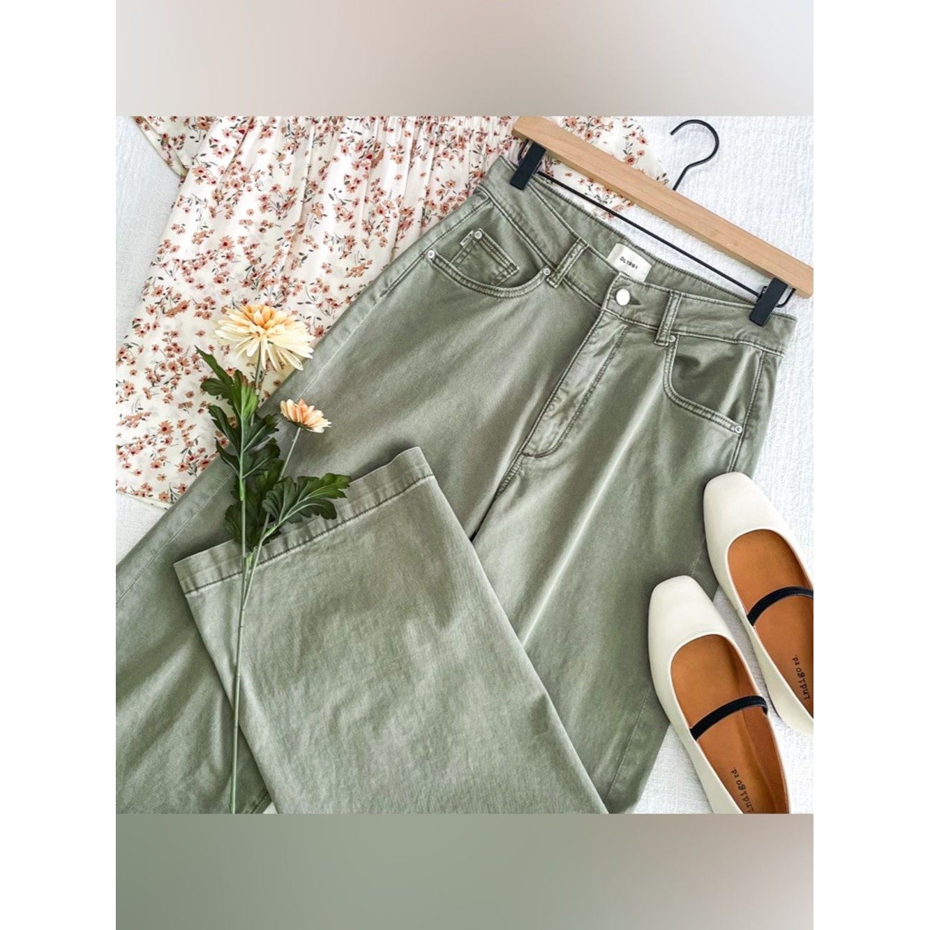 Dl1961 Sage Greenwide Leg Jeans.